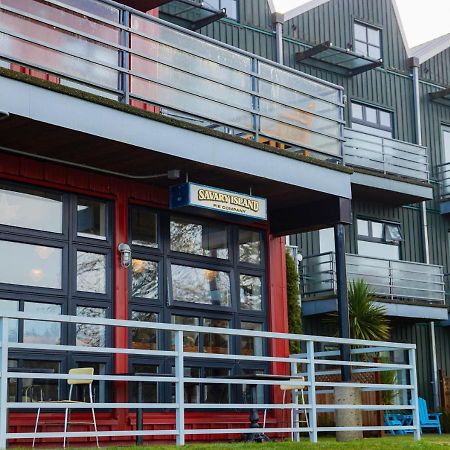 Wave Haven Waterfront Condo Hotel Тофино Экстерьер фото